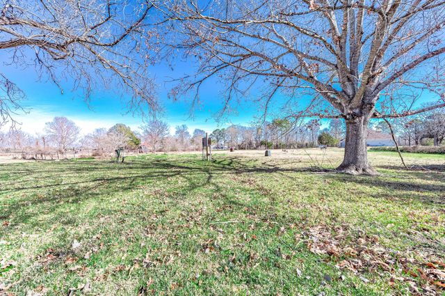 3311 County Road 890, Alvin, TX 77511