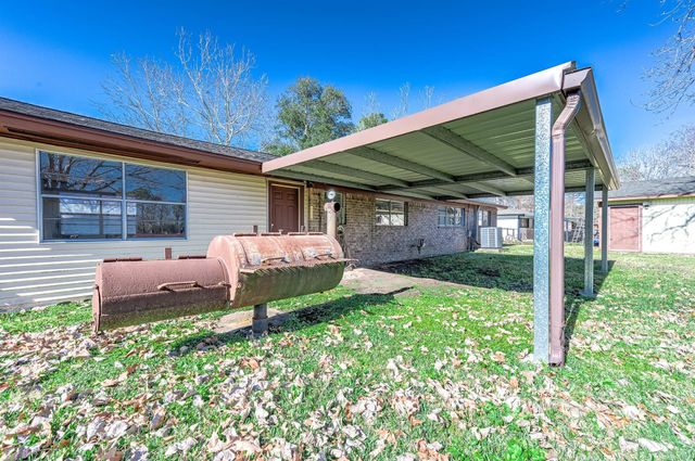 3311 County Road 890, Alvin, TX 77511