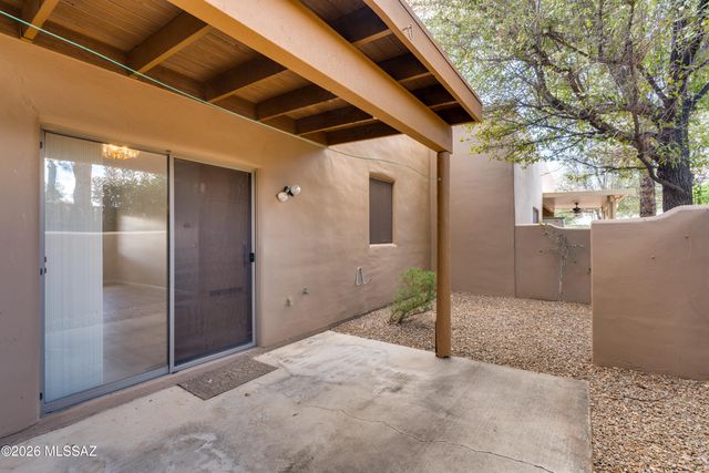 3816 S Calle Rambles, Green Valley, AZ 85614