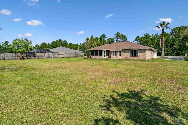 5759 Michael Dr, Milton, FL 32583