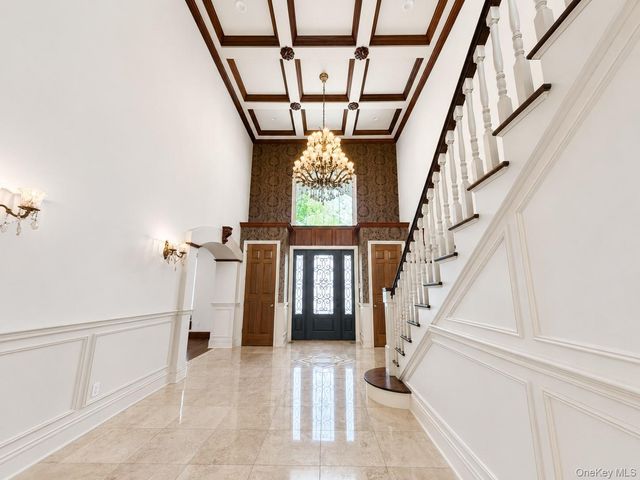 38 The Helm, East Islip, NY 11730