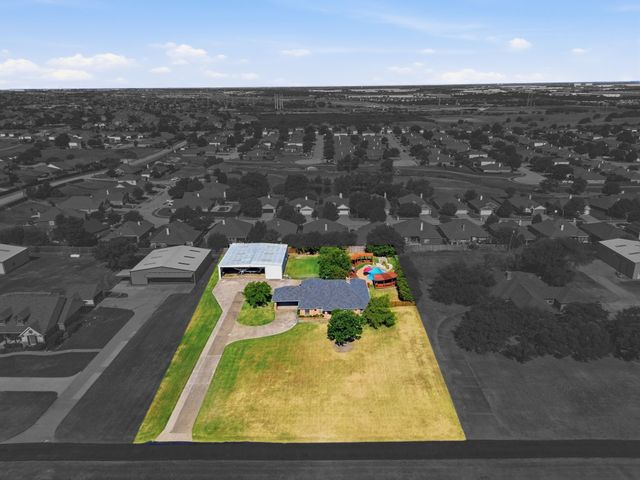 13017 Hillcrest Boulevard, Keller, TX 76244