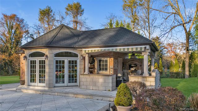 109 Wheatley Road, Brookville, NY 11545