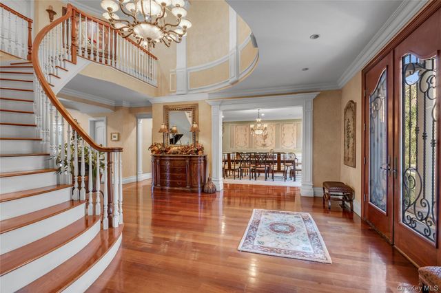 109 Wheatley Road, Brookville, NY 11545