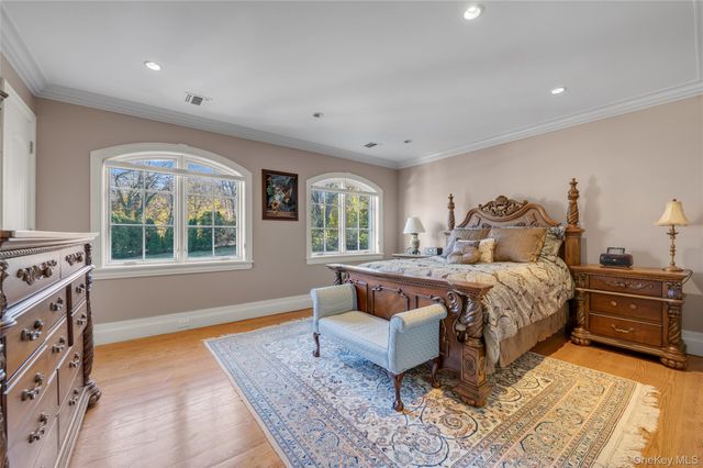 109 Wheatley Road, Brookville, NY 11545