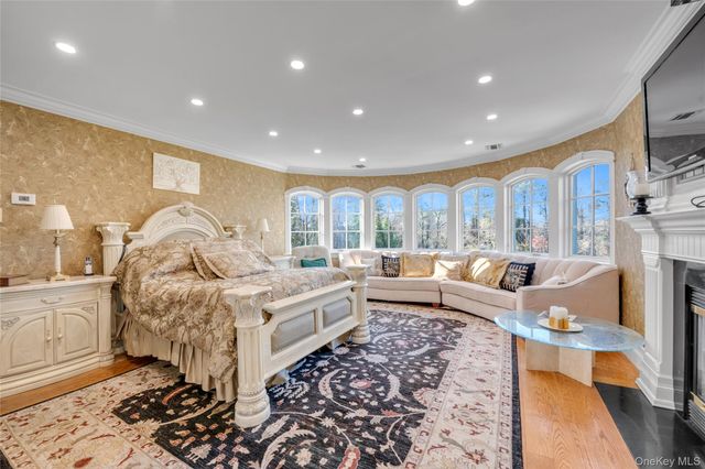 109 Wheatley Road, Brookville, NY 11545