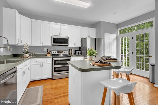 4115 APPLE LEAF CT, Pasadena, MD 21122