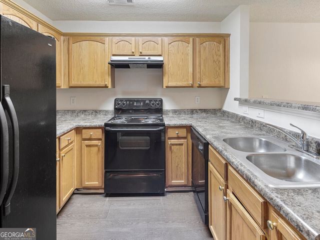 1215 Maple Valley Court, Union City, GA 30291