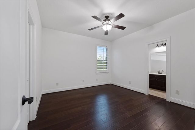 28733 Lakeside Green, Magnolia, TX 77355