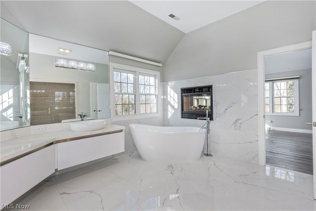 6442 Dorset Lane, Solon, OH 44139