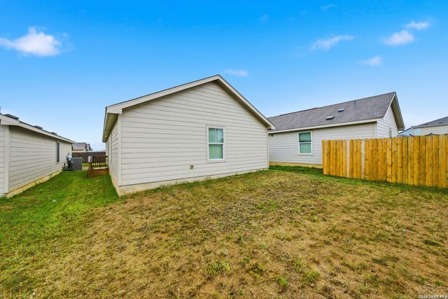 927 Magrum Way, San Antonio, TX 78221