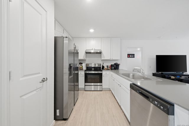 927 Magrum Way, San Antonio, TX 78221