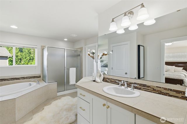 10398 243rd Court NE, Redmond, WA 98053