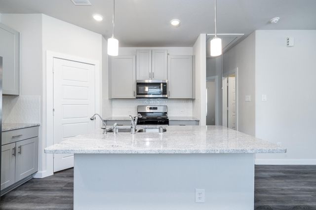 246 Shore Pointe Court, Conroe, TX 77316