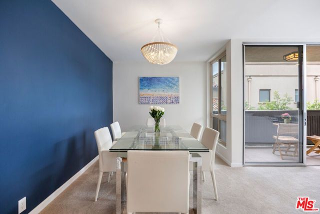 809 S Bundy Drive 205, Los Angeles, CA 90049