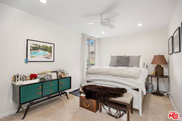 809 S Bundy Drive 205, Los Angeles, CA 90049