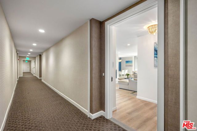 809 S Bundy Drive 205, Los Angeles, CA 90049