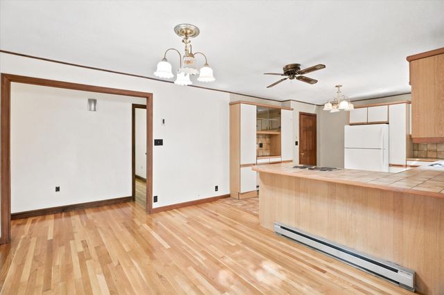 1881 Great Pond Road, North Andover, MA 01845