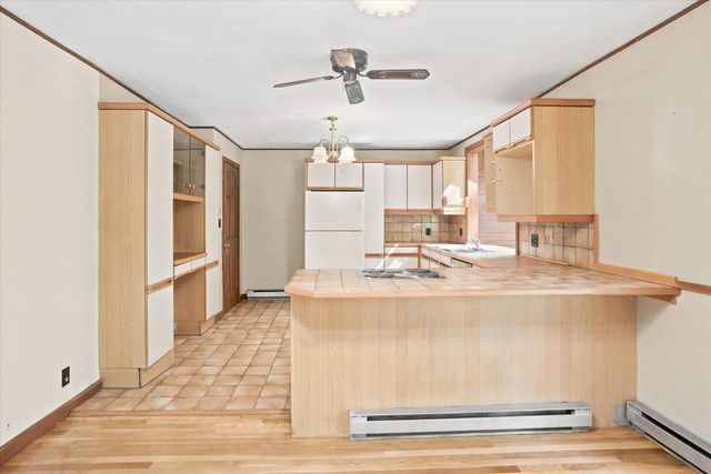 1881 Great Pond Road, North Andover, MA 01845