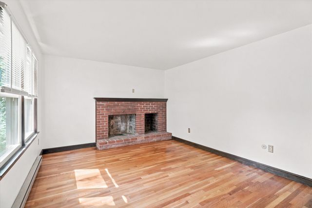 1881 Great Pond Road, North Andover, MA 01845