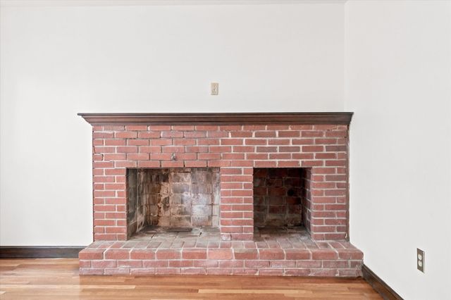1881 Great Pond Road, North Andover, MA 01845