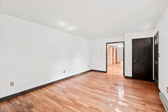 1881 Great Pond Road, North Andover, MA 01845
