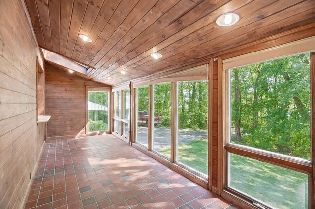 1881 Great Pond Road, North Andover, MA 01845