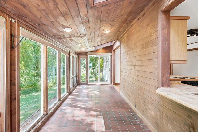 1881 Great Pond Road, North Andover, MA 01845