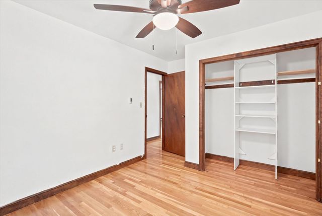 1881 Great Pond Road, North Andover, MA 01845