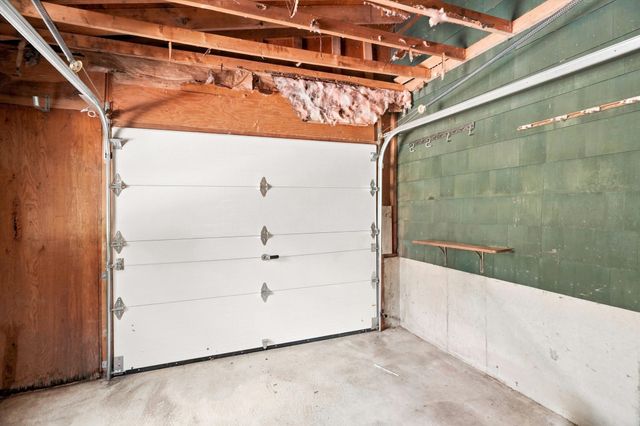 1881 Great Pond Road, North Andover, MA 01845