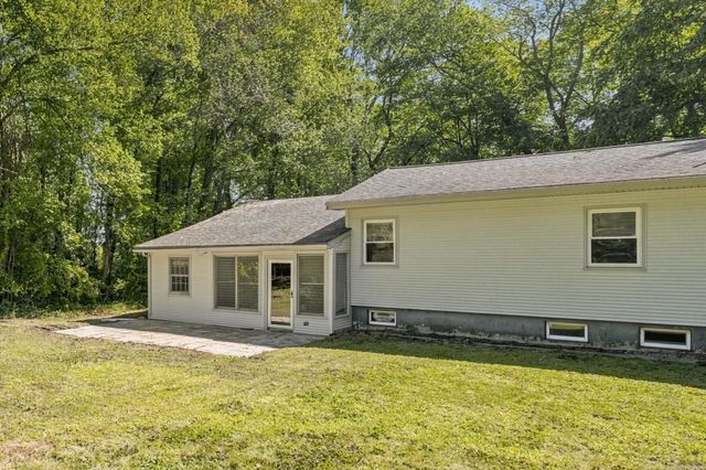 1881 Great Pond Road, North Andover, MA 01845