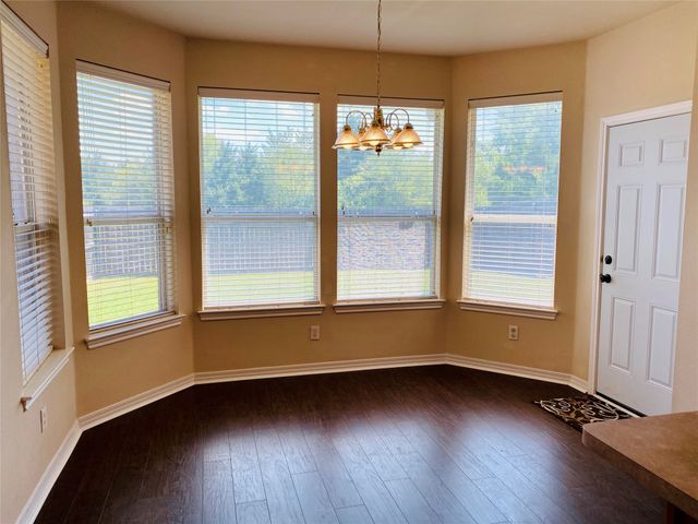300 Rain Tree Drive, Sunnyvale, TX 75182