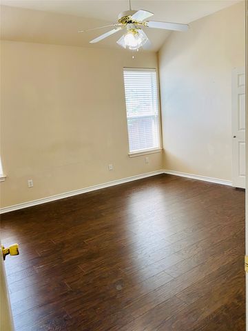 300 Rain Tree Drive, Sunnyvale, TX 75182