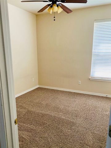 300 Rain Tree Drive, Sunnyvale, TX 75182