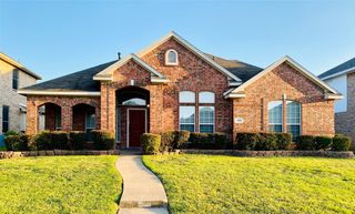 300 Rain Tree Drive, Sunnyvale, TX 75182