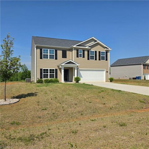 221 Culloden Drive, Mocksville, NC 27028