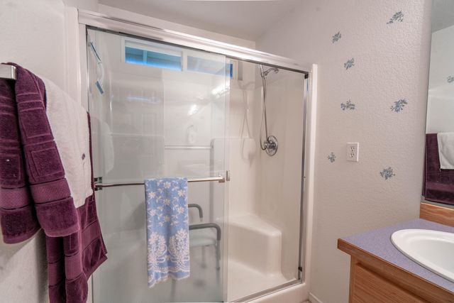 2120 NW 21st Court, Redmond, OR 97756