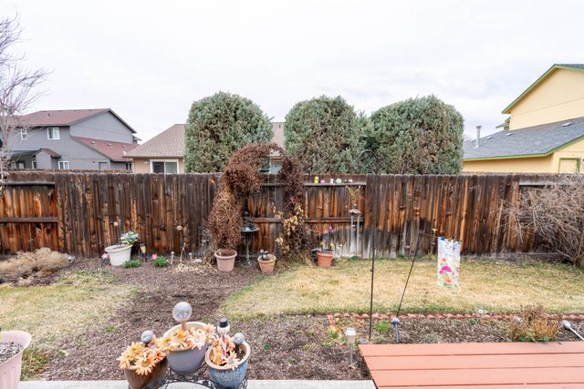 2120 NW 21st Court, Redmond, OR 97756