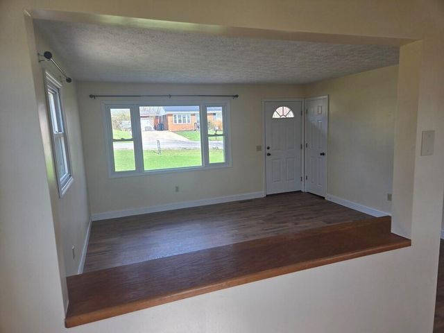 155 Alice Avenue, Flemingsburg, KY 41041