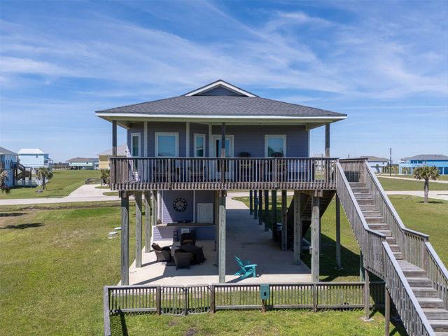 18607 Warrior Road, Galveston, TX 77554