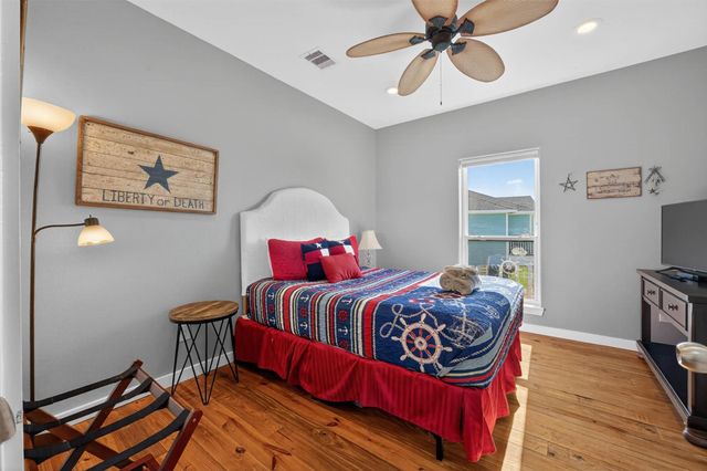 18607 Warrior Road, Galveston, TX 77554