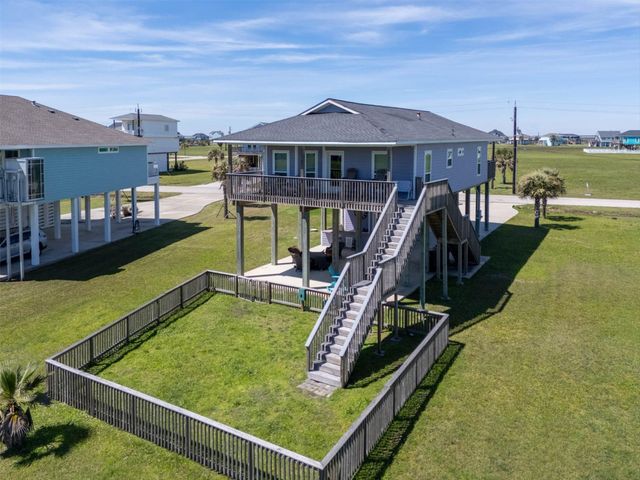 18607 Warrior Road, Galveston, TX 77554