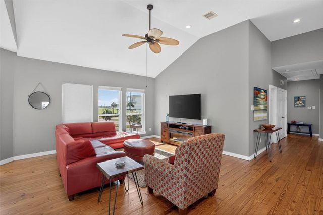 18607 Warrior Road, Galveston, TX 77554