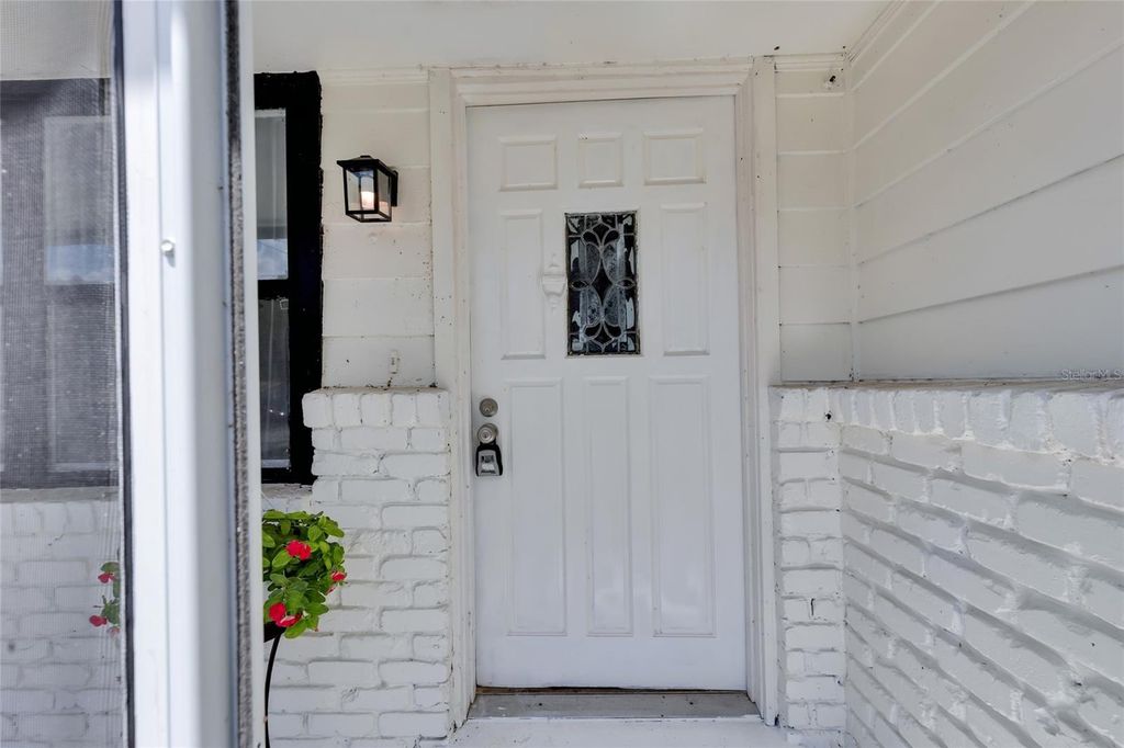 Image 3 of property listing at 3412 NE 22ND COURT, Ocala, FL 34479