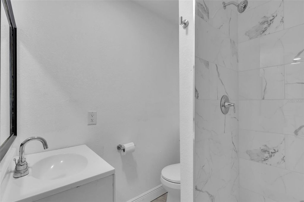 Image 31 of property listing at 3412 NE 22ND COURT, Ocala, FL 34479