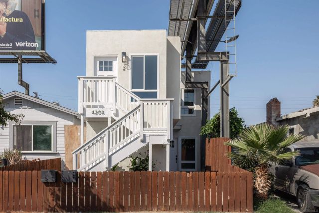 4204-4208 40th St, San Diego, CA 92105