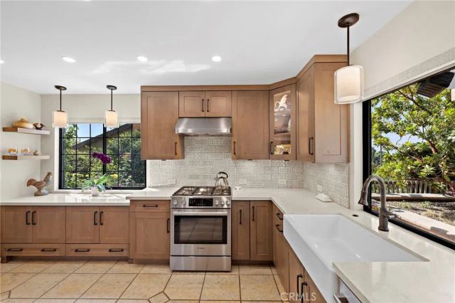 2556 N Ridgecrest, Orange, CA 92867