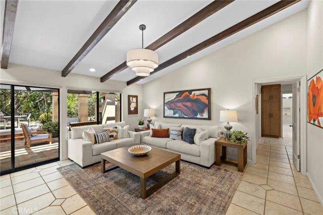 2556 N Ridgecrest, Orange, CA 92867