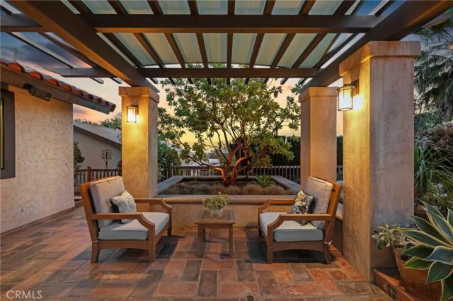 2556 N Ridgecrest, Orange, CA 92867