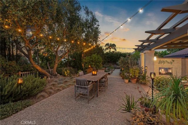 2556 N Ridgecrest, Orange, CA 92867